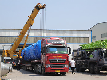 國外雙效MVR蒸發器安裝現場 國外雙效MVR蒸發器安裝現場